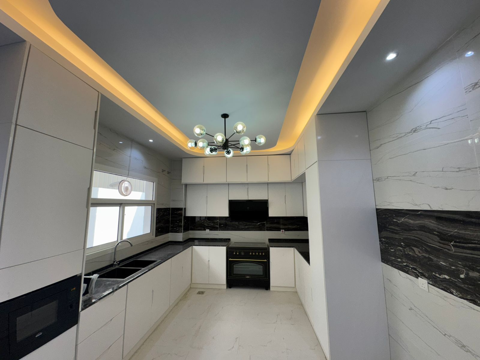 A brand new luxury villa ready for rent in Al Yasmeen