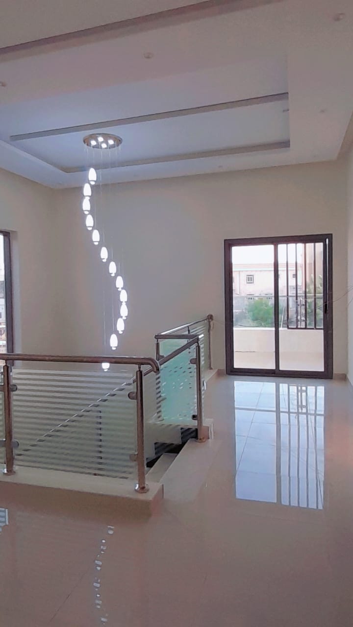 For sale in Al Yasmeen, a luxury villa 4200 sq ft .