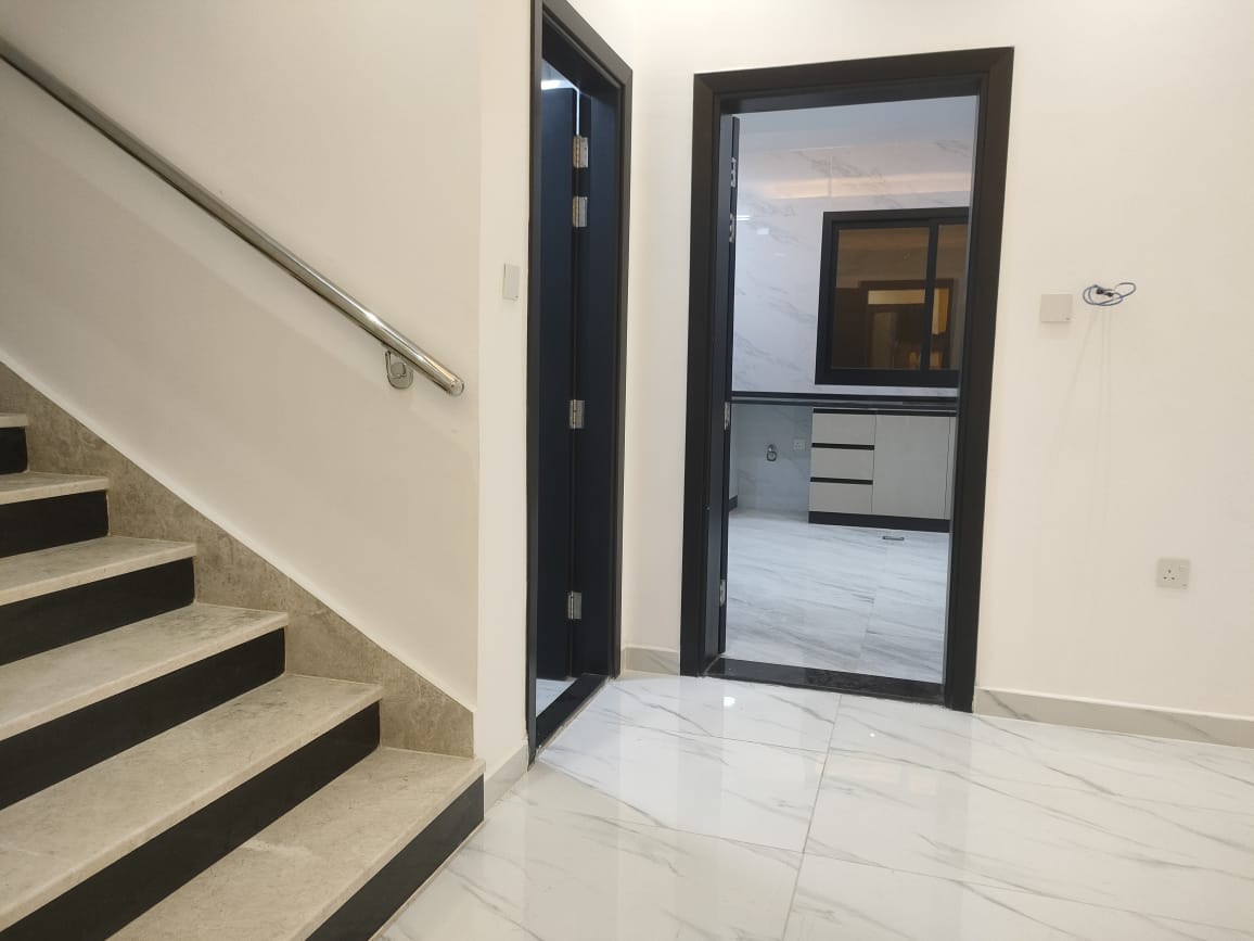 For sale, a new townhouse villa, the first resident in Ajman, Al Zahyaa