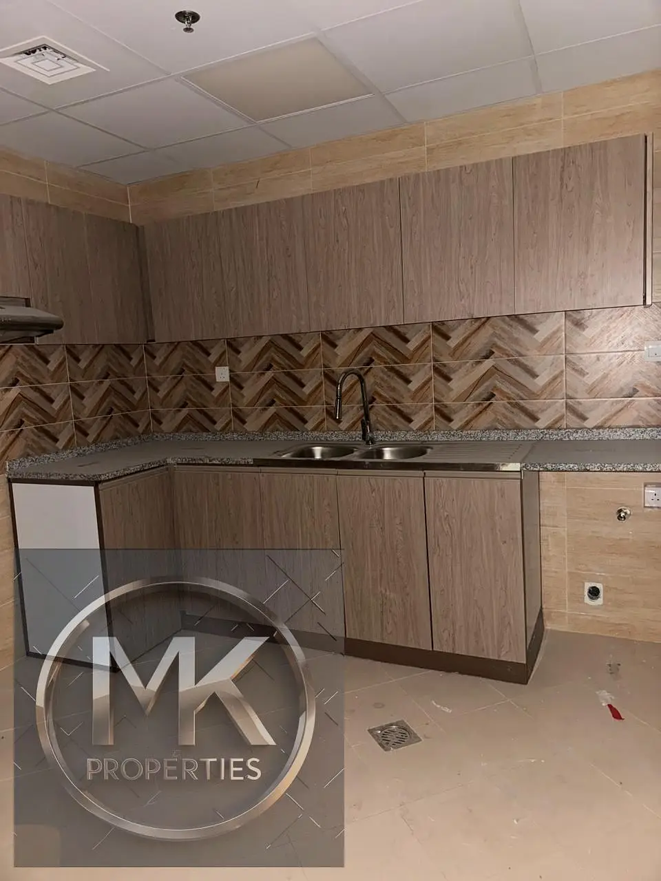 AMAZING APARTMENT AVAILABLE IN GULF TOWER PAY 221,719 NOW AND GET THE KEYS ULTRA CONVENIENCE.