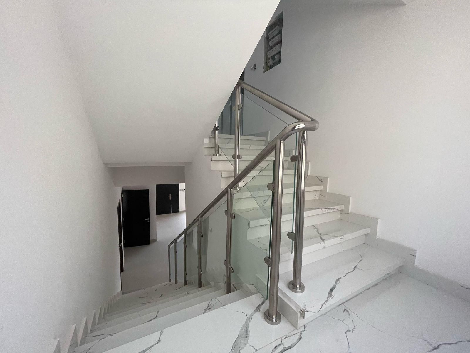 The Brand New Ready Luxurious Design Central AC villa ready to move in Al Zahya Ajman for rent near E 311.