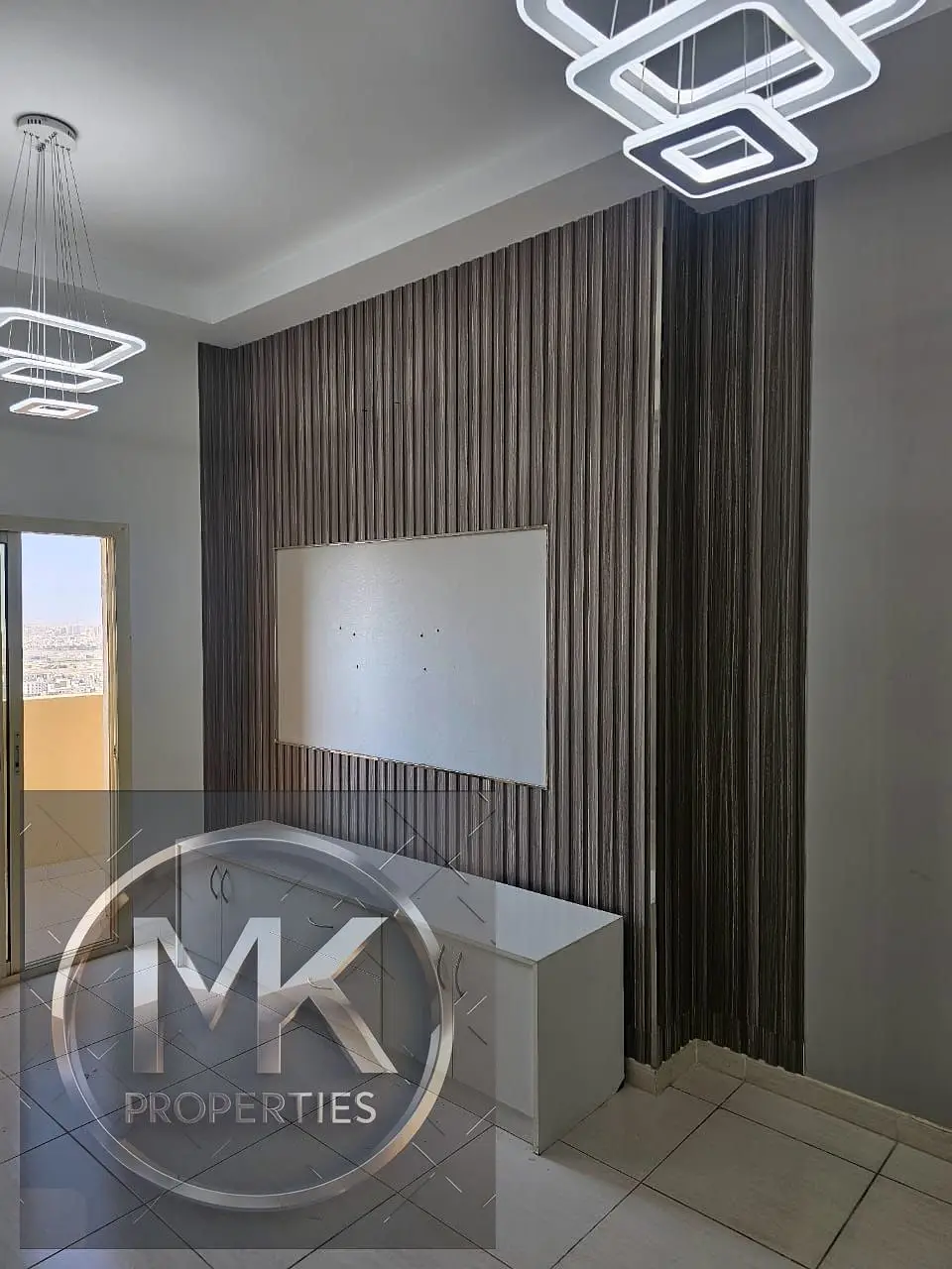 1 BHK Biggest SIZE 1100 sqft Empty IN LILIES TOWER FULL OPEN VIEW