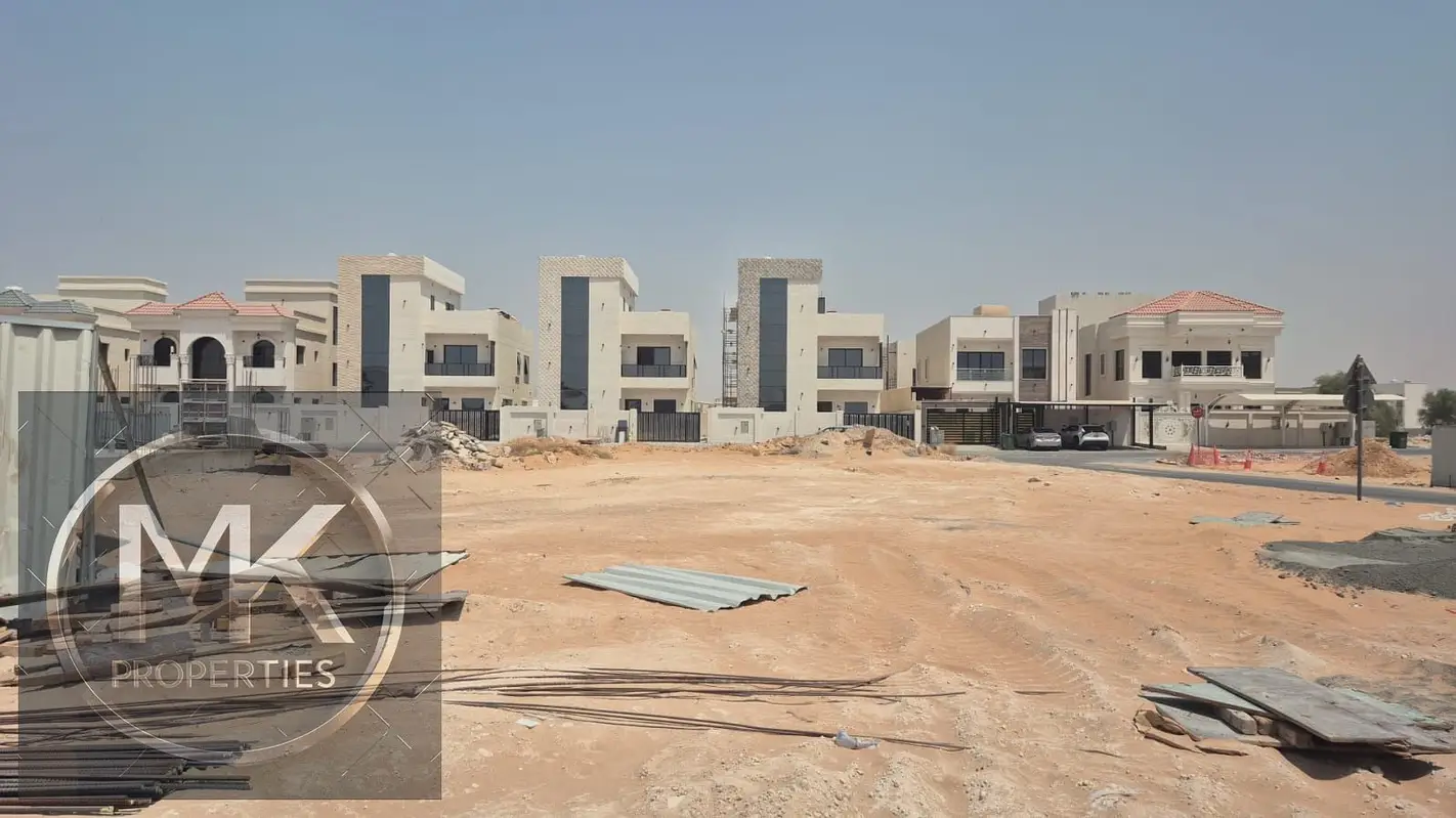 Super Hot Location Town house Plot Al Helio 2 1722 SQFT