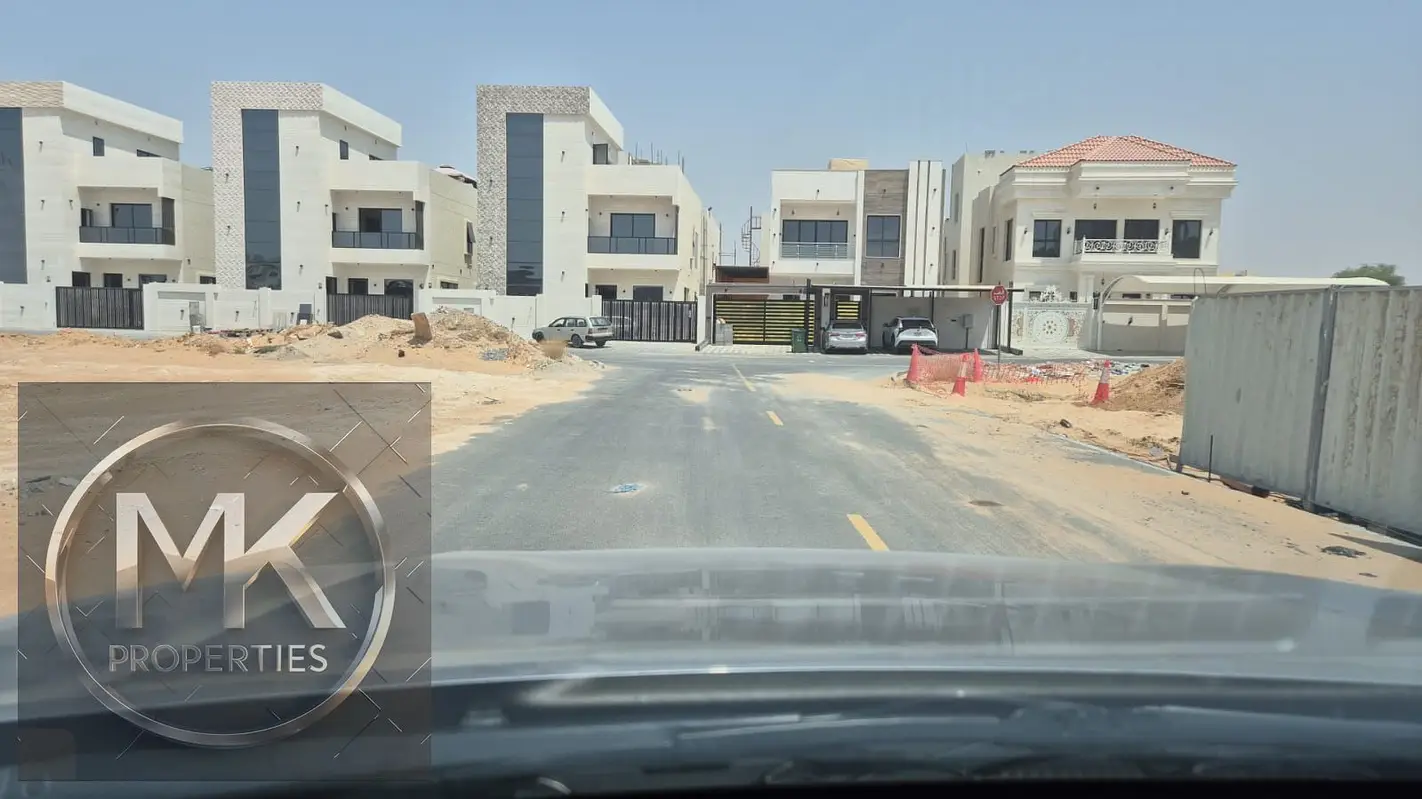 Super Hot Location Town house Plot Al Helio 2 1722 SQFT