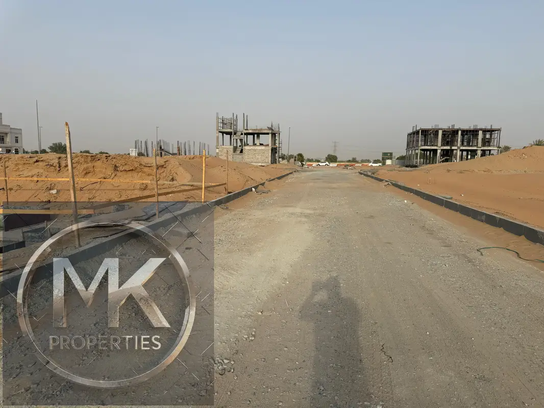 IN AL Helio center 1722 SQFT Super hot location Next to Main road Price 460k