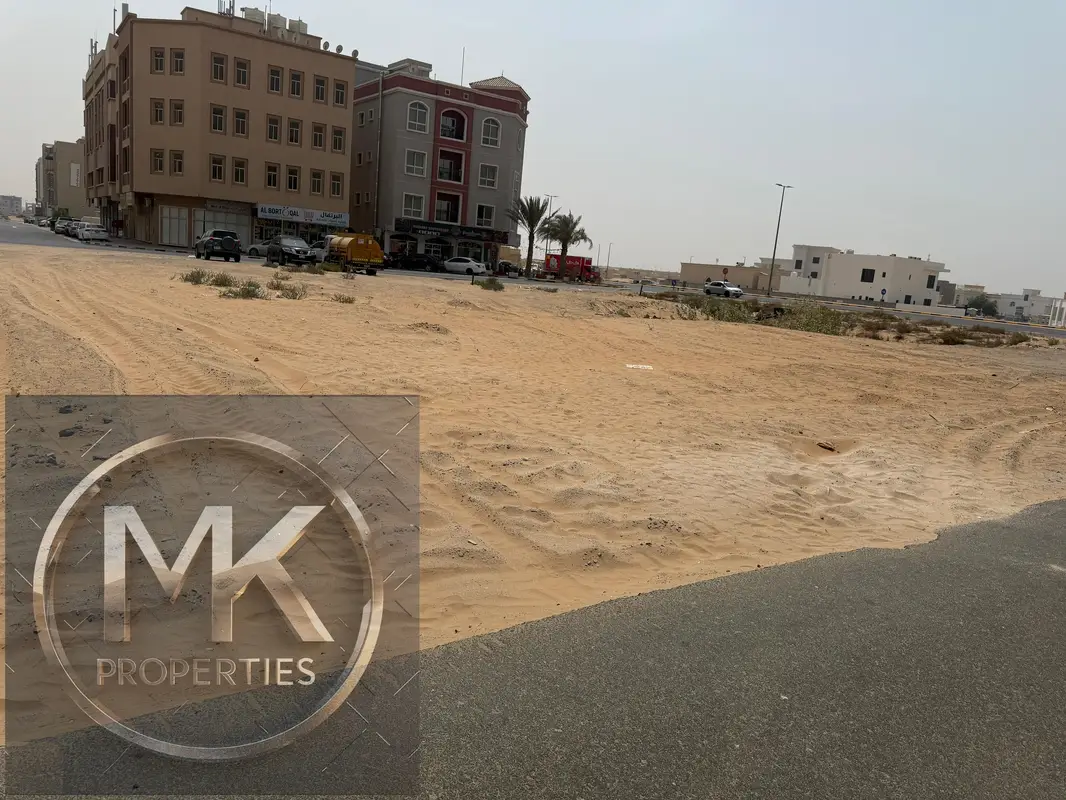Super Hot Location RESIDENTIAL / COMMERCIAL BUILDING PLOT( G+3) IN AL ALIA AJMAN ON ROAD.