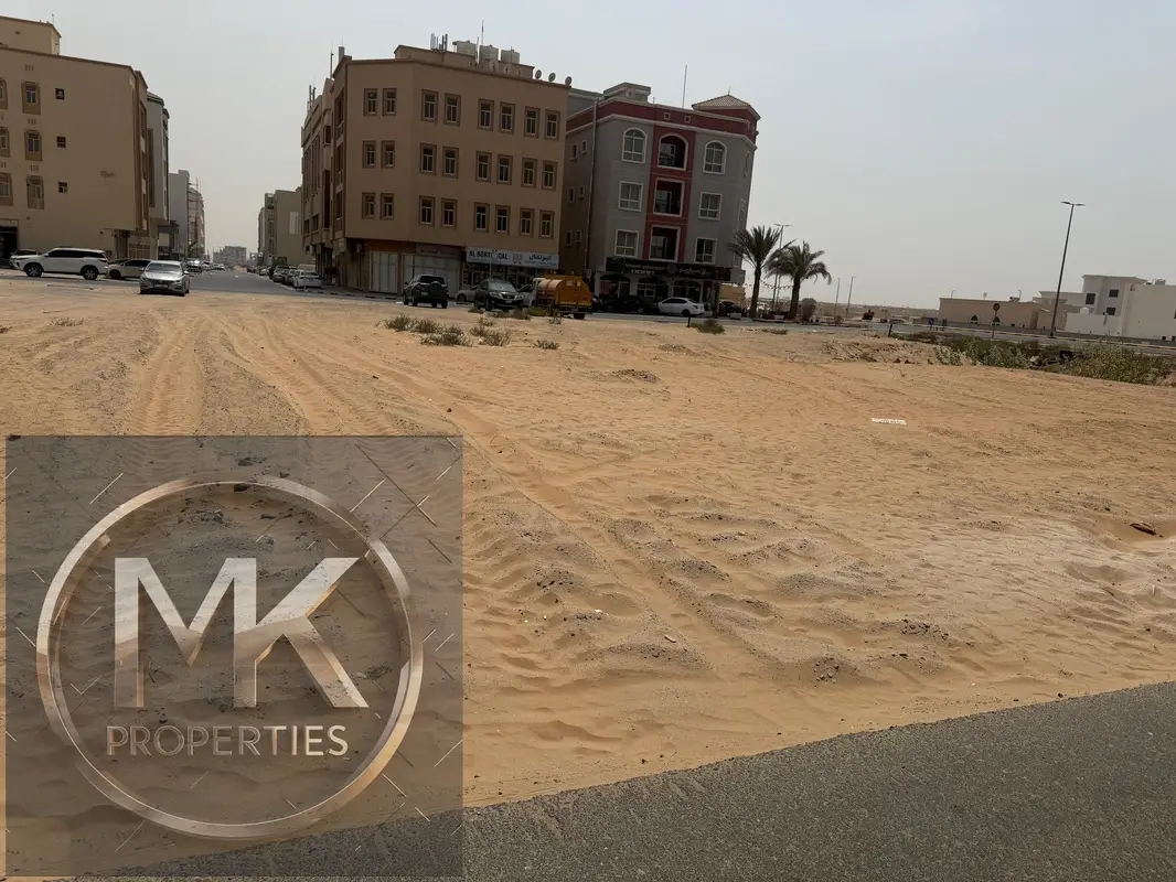 Super Hot Location RESIDENTIAL / COMMERCIAL BUILDING PLOT( G+3) IN AL ALIA AJMAN ON ROAD.