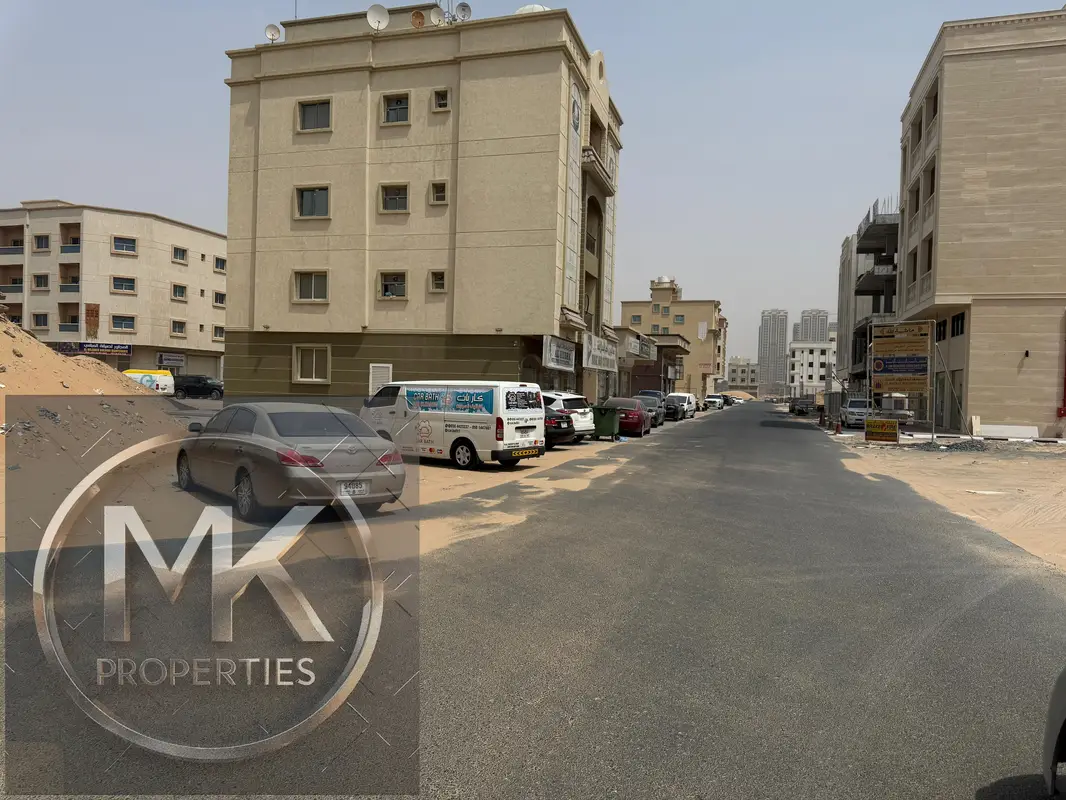Super Hot Location RESIDENTIAL / COMMERCIAL BUILDING PLOT( G+3) IN AL ALIA AJMAN ON ROAD.