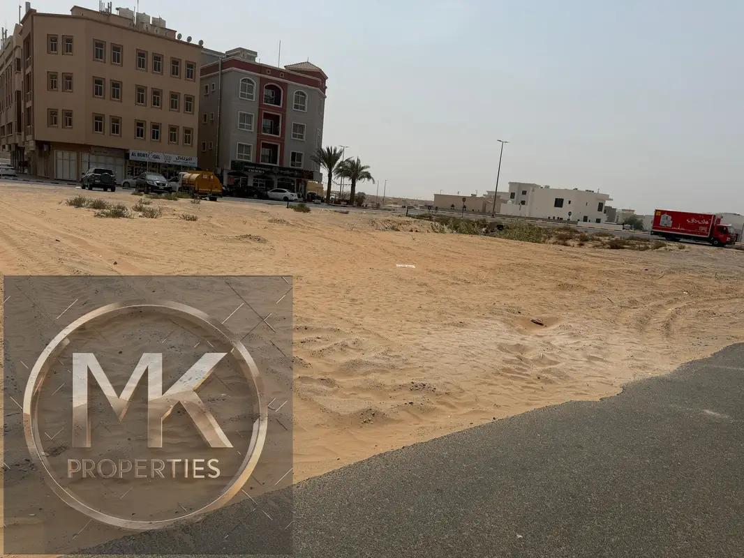 Super Hot Location RESIDENTIAL / COMMERCIAL BUILDING PLOT( G+3) IN AL ALIA AJMAN ON ROAD.