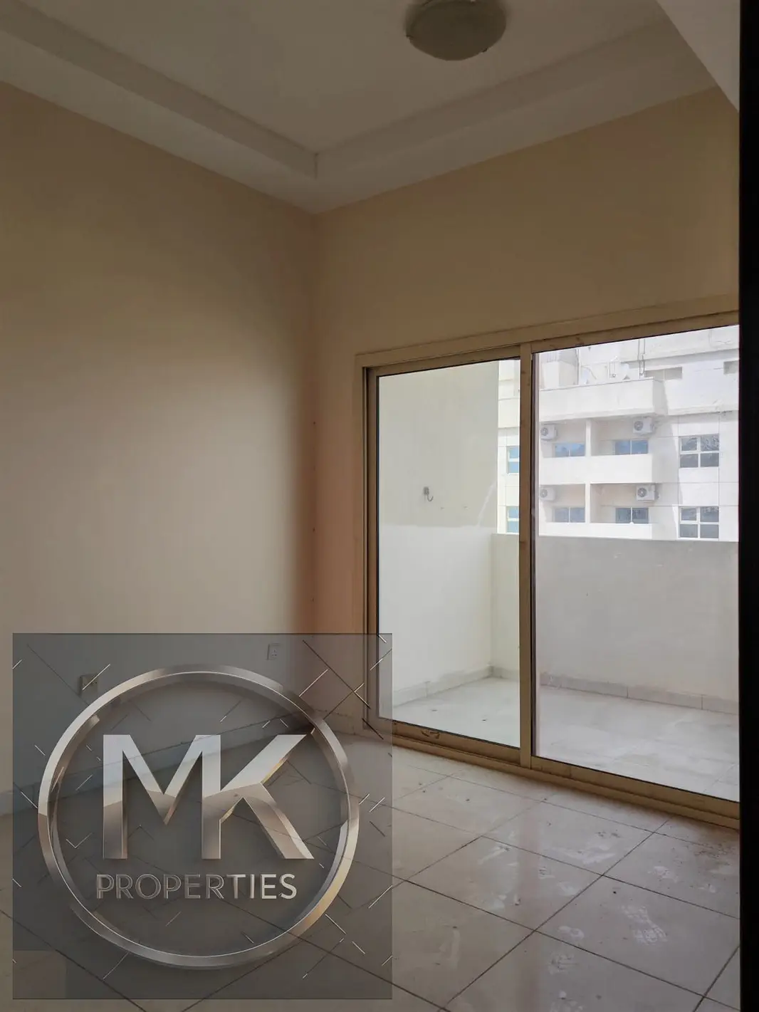 HOT OFFER" SPACIOUS OPEN VIEW 3 BHK IN LAVENDER TOWER (WITH PARKING) SPACIOUS, ELEGANT & AFFORDABLE.