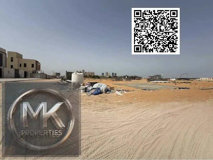 Excellent Location ON ROAD TOWN HOUSE PLOT FOR SALE IN HELIO CENTER 1722 SQFT