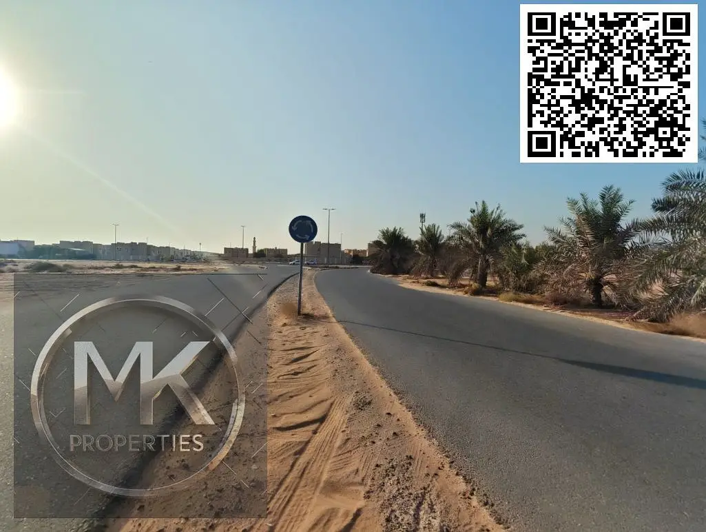 Super Duper Hot Location Commercial / Residential Tower Plot for Sale Location: Al Aalia Plot Size: 10,785 SQFT Approval