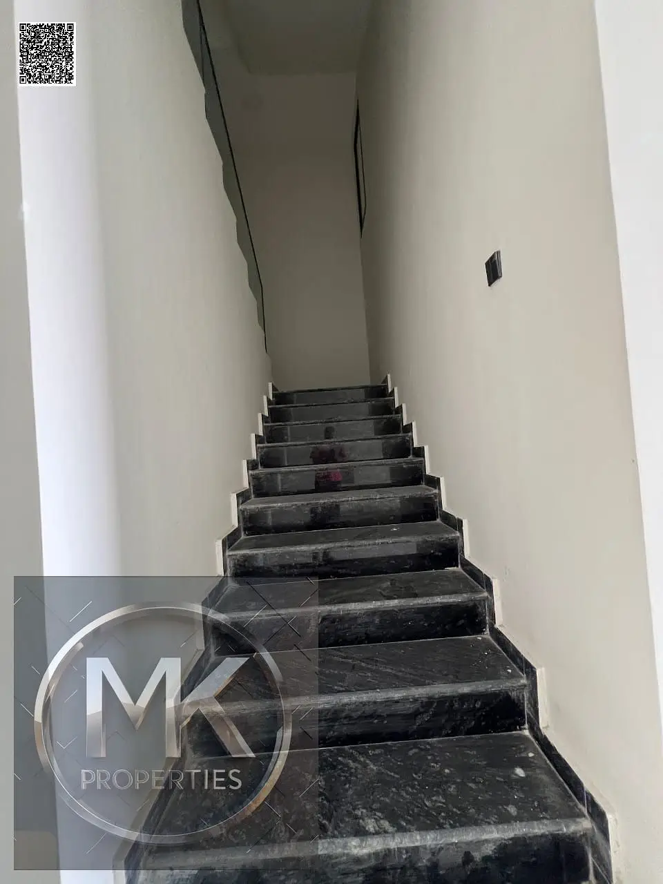 The Brilliant Royal Desing Main Rode facing Townhouse FOR SALE IN AL ZAHYA AJAMN