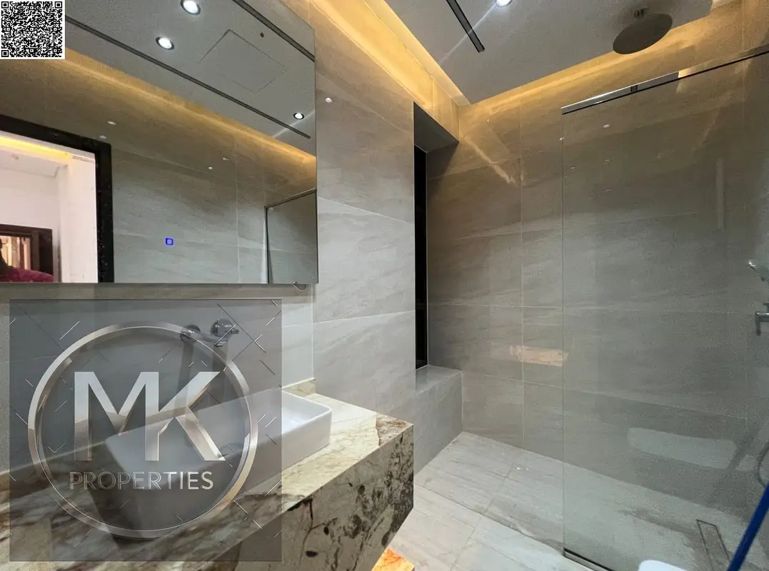 Modern Villa | 5 Master BR | | Freehold