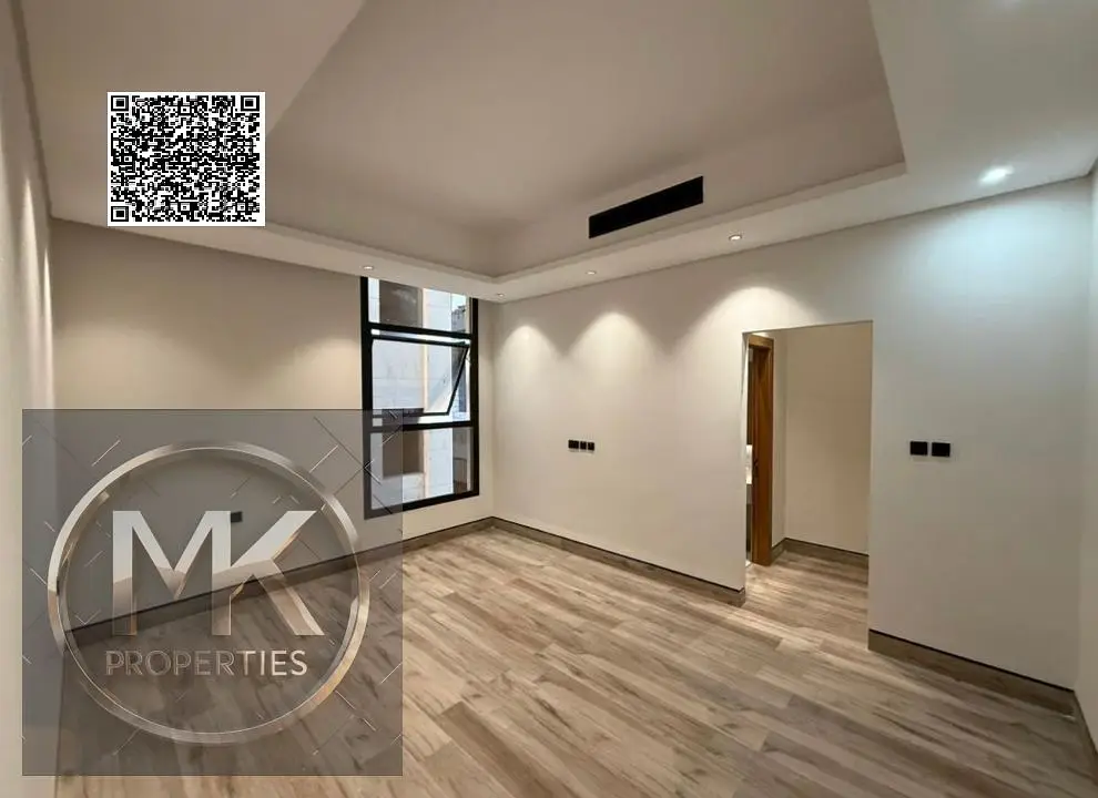 Luxury Villa for Sale in Al Alia – Modern Design & Prime Location Elegant stone façade Modern entrance