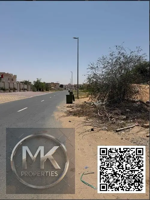 Distress Deal Plot For Sale IN AL HELIO 1 Prime location SIZE IS 5200.