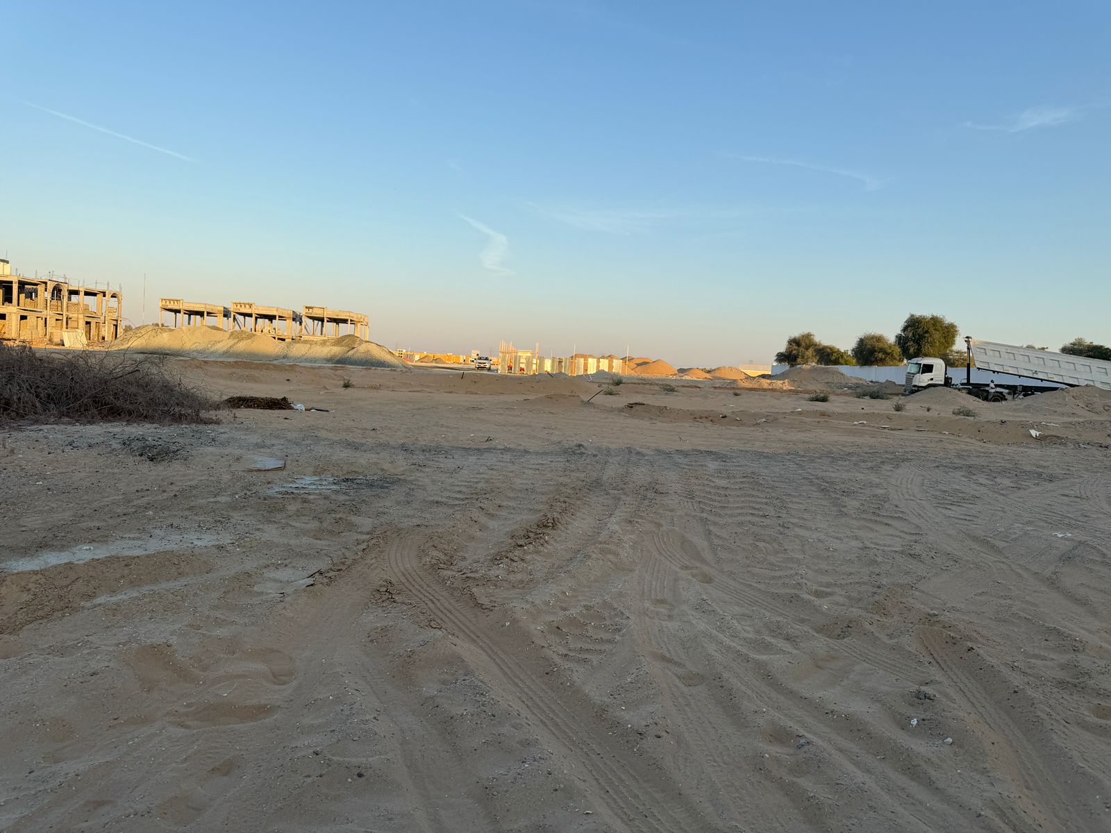 FREE TRANSFER RESIDEDTIAL PLOT FOR SALE 2050SQFT IN AL HELIO 2 .