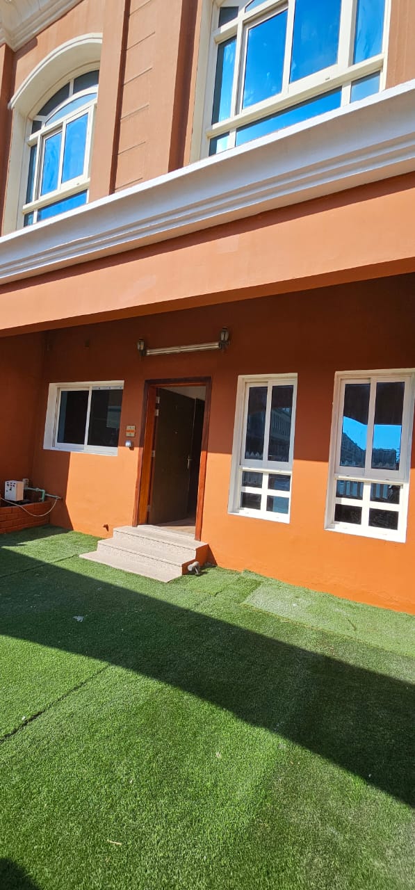 For Sale: Cozy 4-Bedroom Villa2,230 sq ft (Townhouse) at Begonya