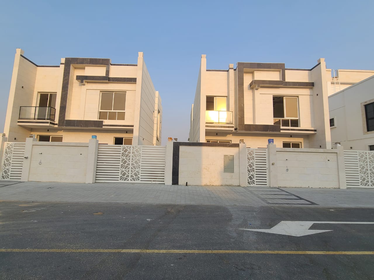 The Ready Luxurious Corner Villa for sale in Al Zahya Ajman near commercial Area.